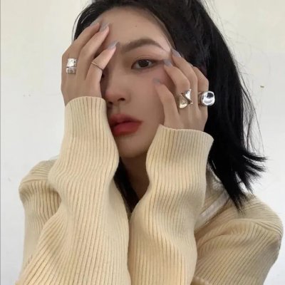星与月是天上的洞海报